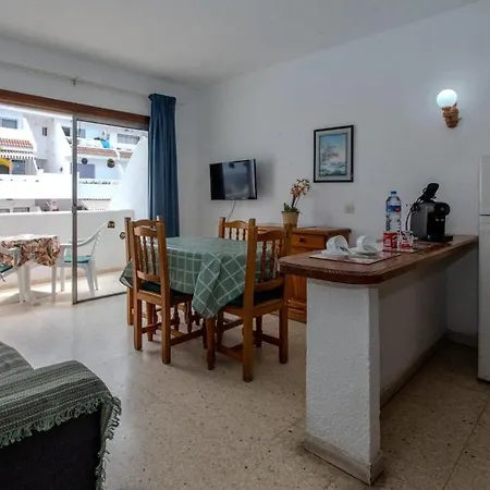 Apartment Location, Terrace With Pool View, Sunny, Quiet, Wifi P