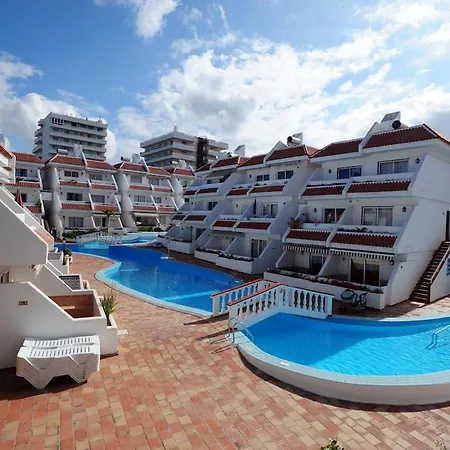 Location P, Terrace With Pool View, Sunny, Quiet, Wifi Apartament
